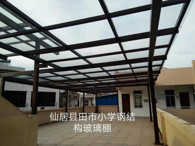 鋼結(jié)構(gòu)玻璃雨棚